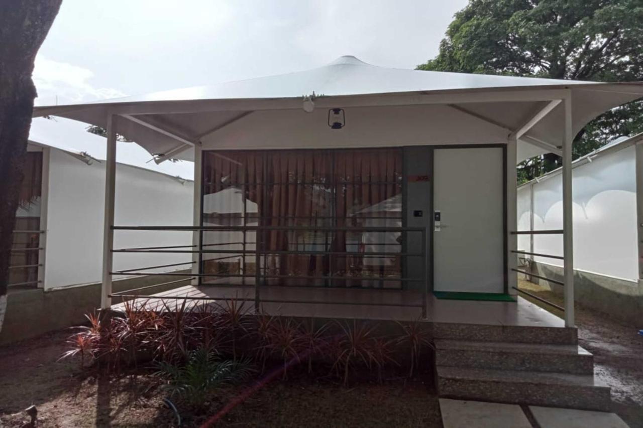 White Feather Resort Kauncha Silvassa Exterior photo